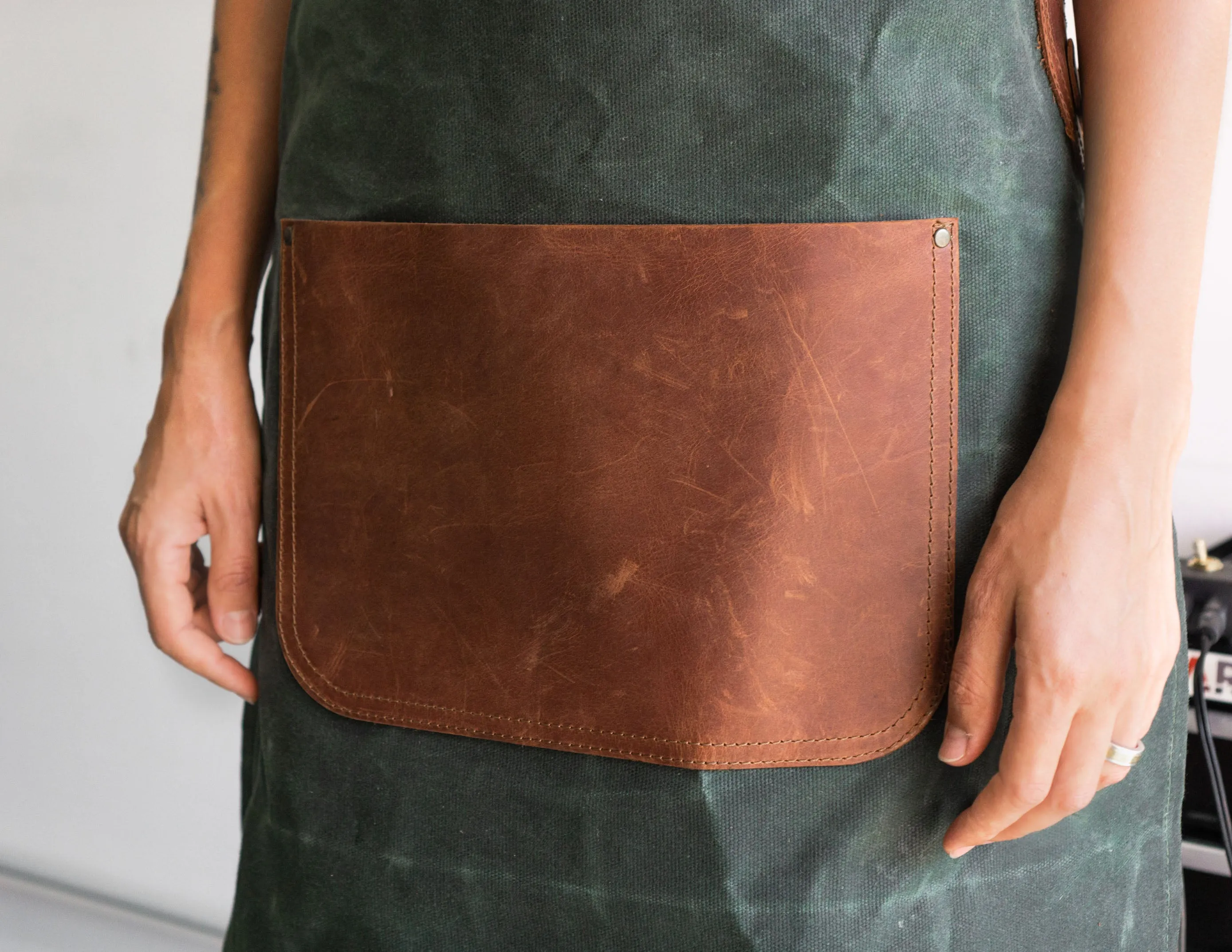 Canvas apron | Apron with leather pockets | Handcrafted apron