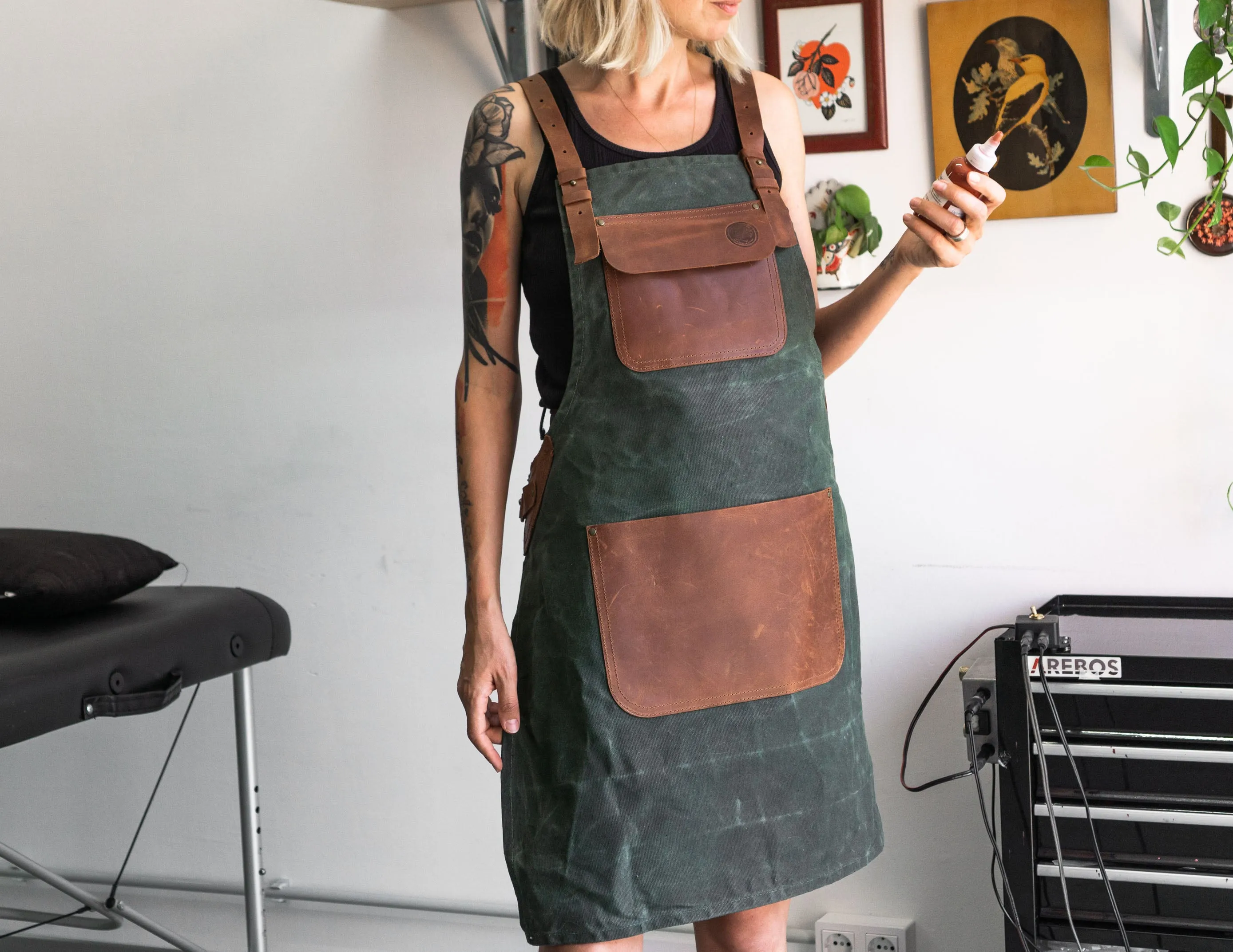 Canvas apron | Apron with leather pockets | Handcrafted apron