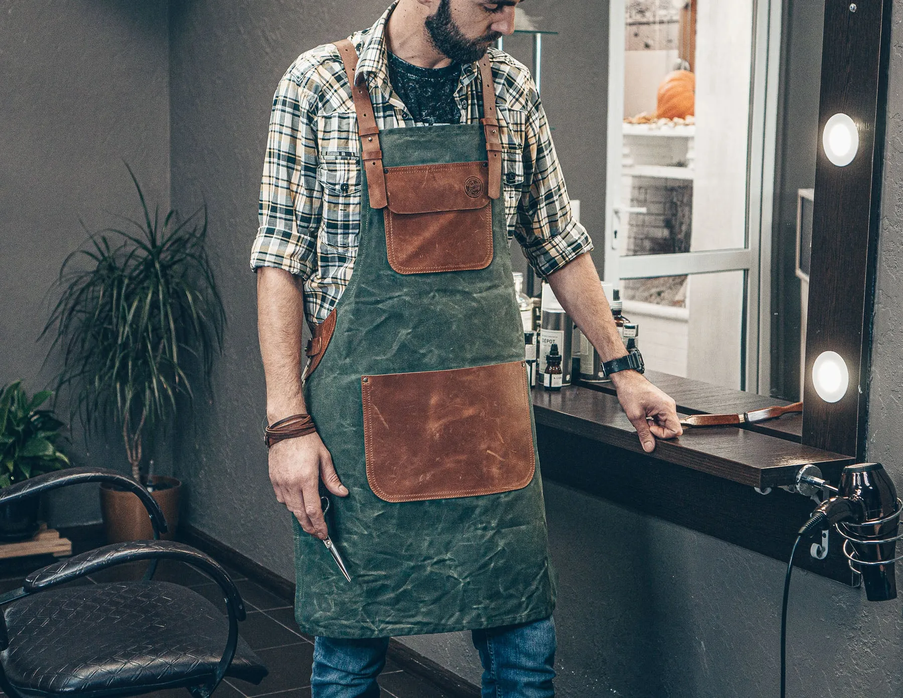 Canvas apron | Apron with leather pockets | Handcrafted apron