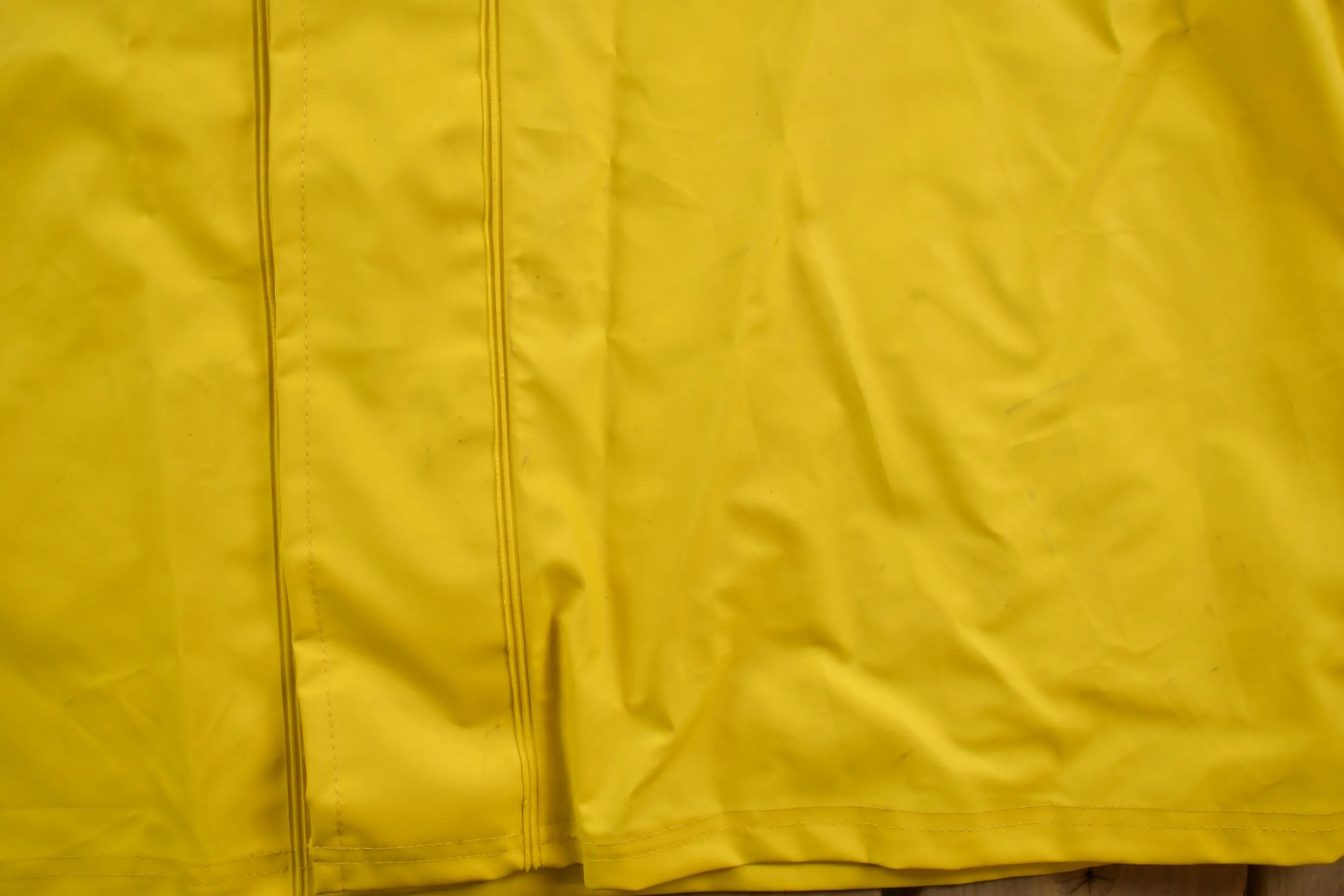 Carhartt Yellow Rain Jacket / Streetwear / Light Jacket / Carhartt Windbreaker / Rain Coat / Carhartt / Yellow Rain Jacket