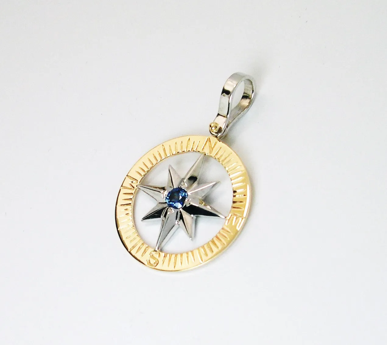 Compass Rose Classic Grande 14K Gold Hand-EngravedPendant