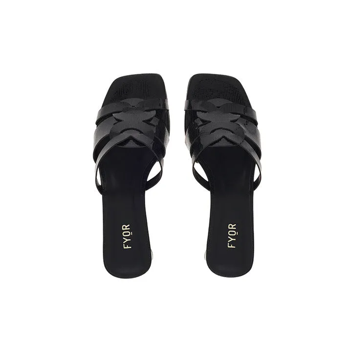 Cross Strap Sandal BCM 131