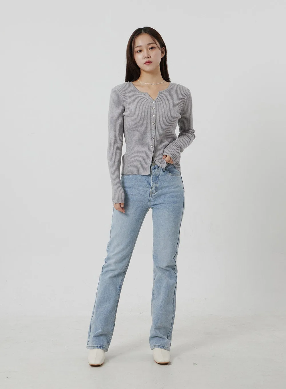 Light Wash Jeans OF302