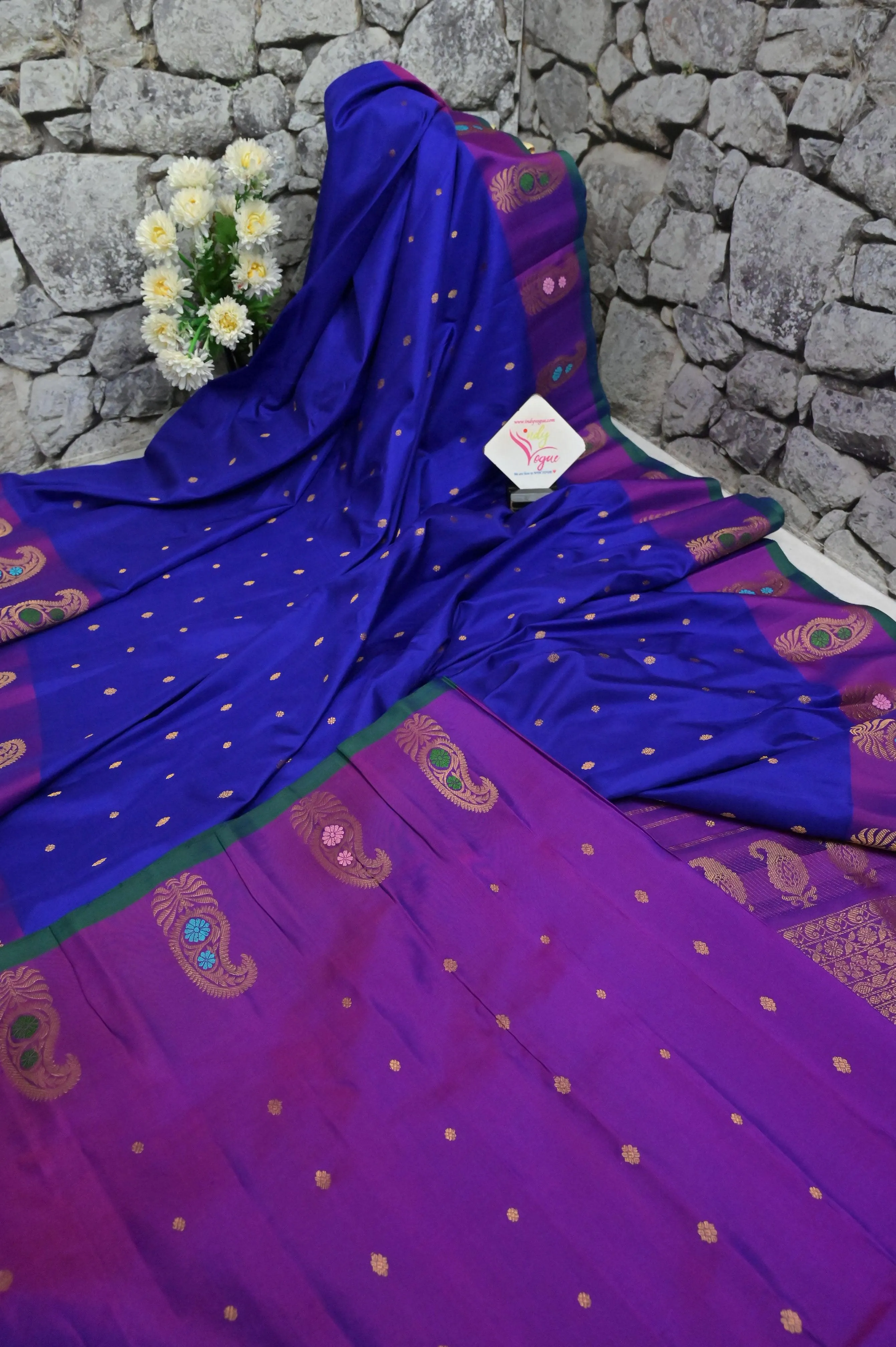 Midnight Blue Color Gadwal Silk Saree with Meenakari Border and Pallu