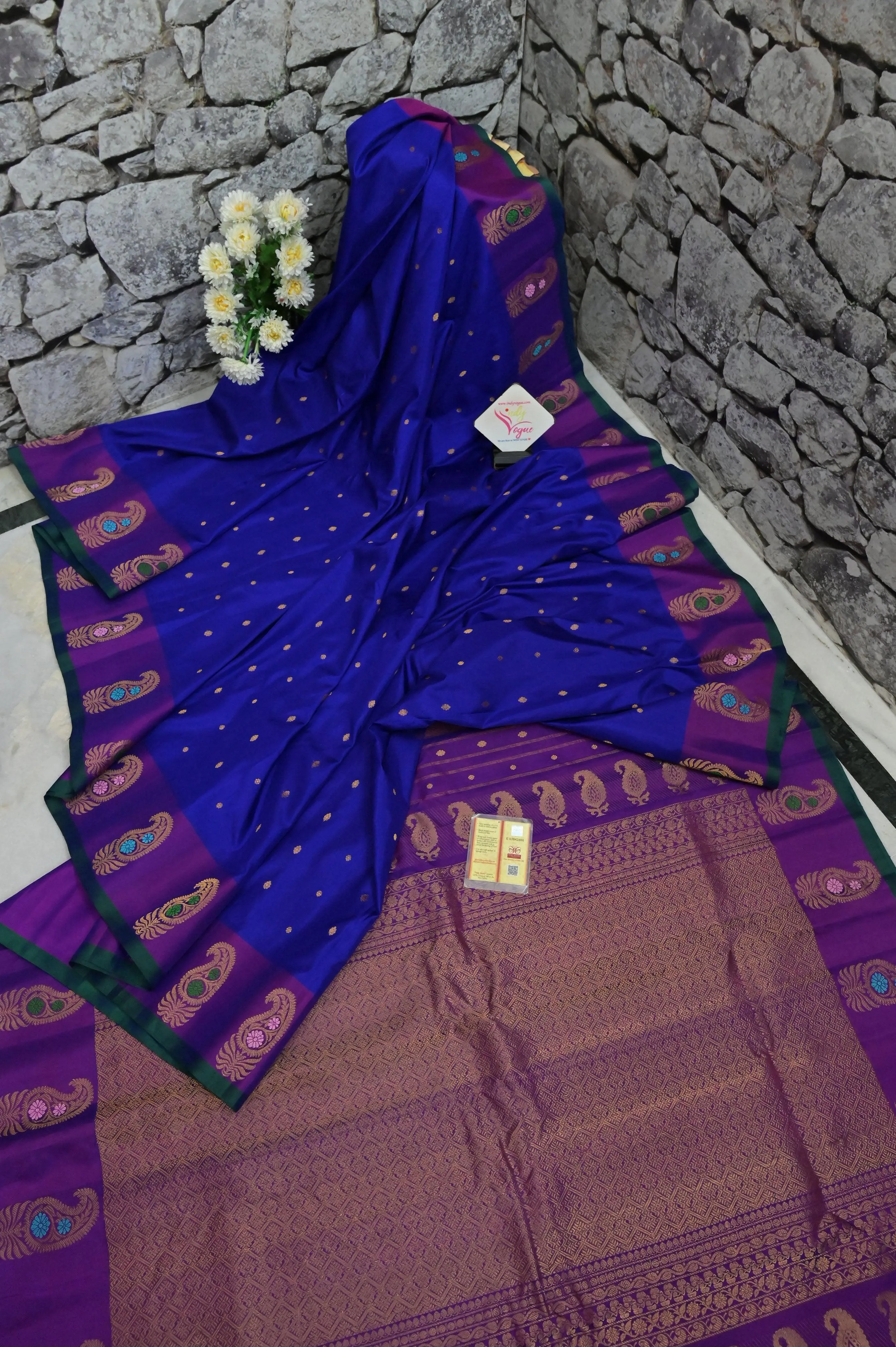 Midnight Blue Color Gadwal Silk Saree with Meenakari Border and Pallu